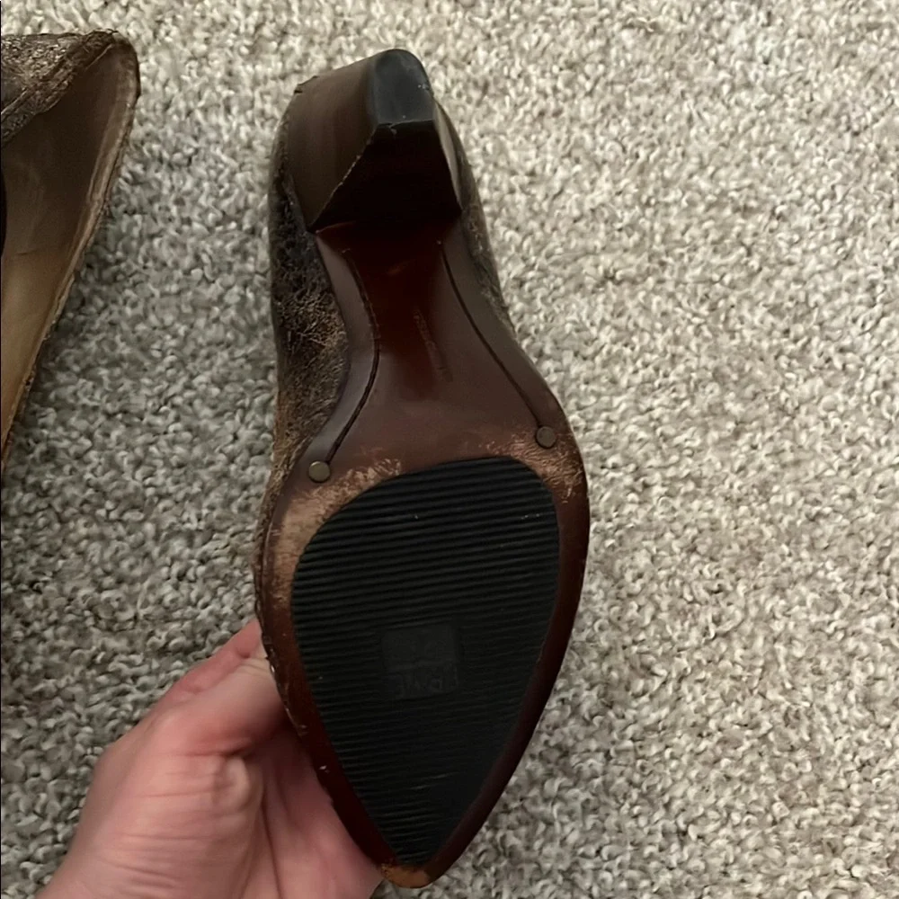 Frye Regina Studded Pump - Picture 4 of 6